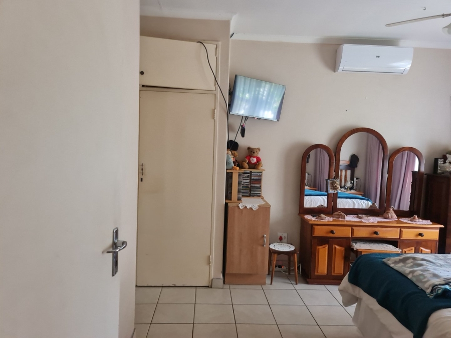 4 Bedroom Property for Sale in Safari Gardens North West